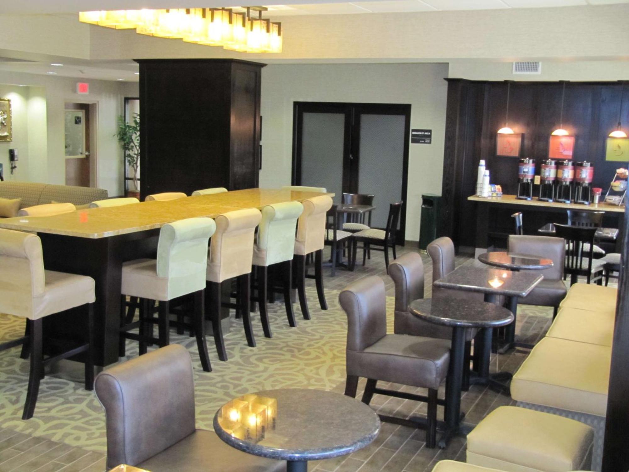 Hotel Hampton Lindale/tyler 3*
